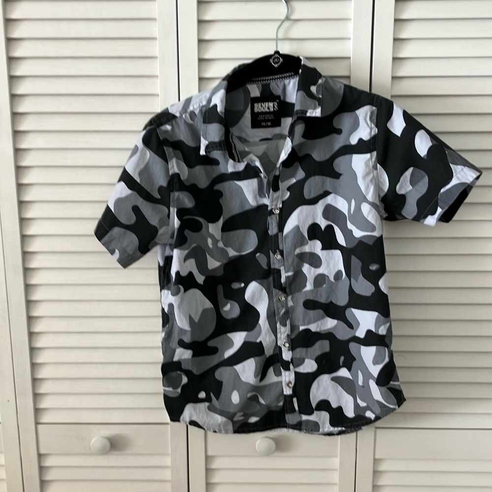 Seven Souls grey camouflage short sleeve‎ shirt Boys size 14/16 cotton blend